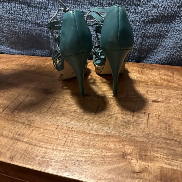 Chinese Laundry Lace Up Platform Heels - Picture 3 of 5